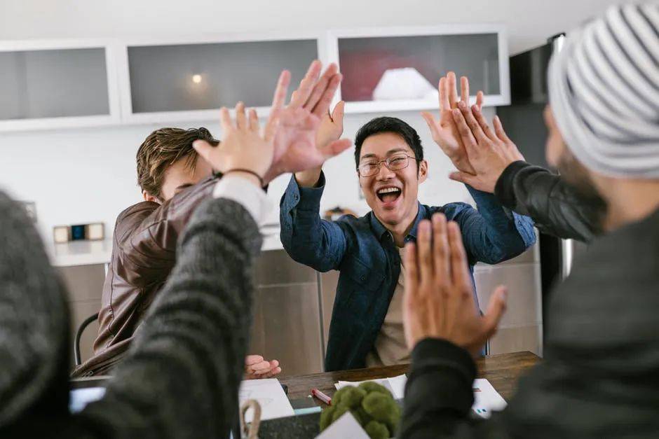 小公司如何做股权激励呢? (图4) 小公司如何做股权激励呢? (图4)